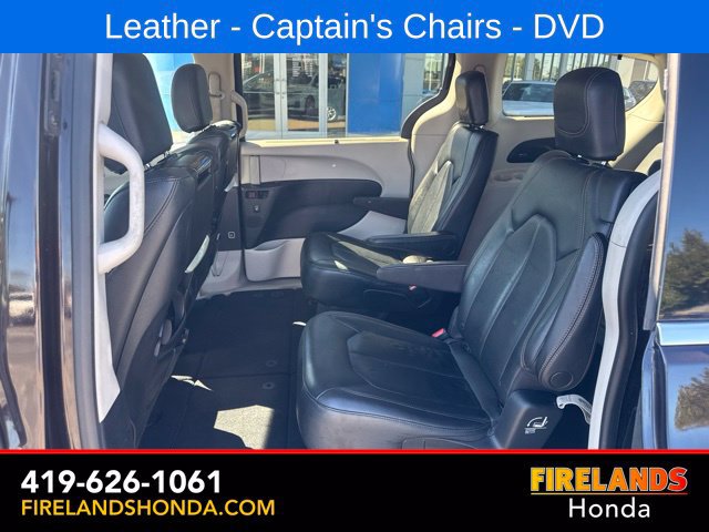 Used 2017 Chrysler Pacifica Touring-L Plus w/ Tire & Wheel Group FWD image 29