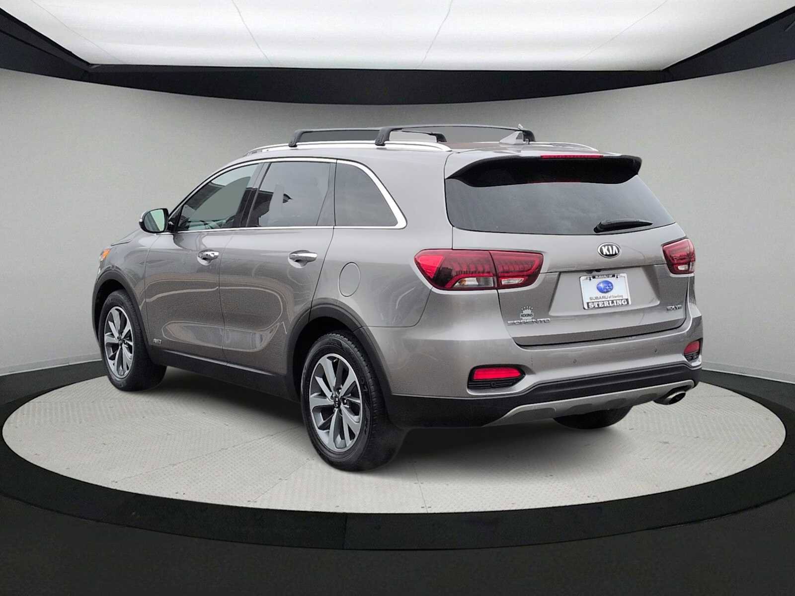 Used 2019 Kia Sorento EX w/ EX Touring Package image 6