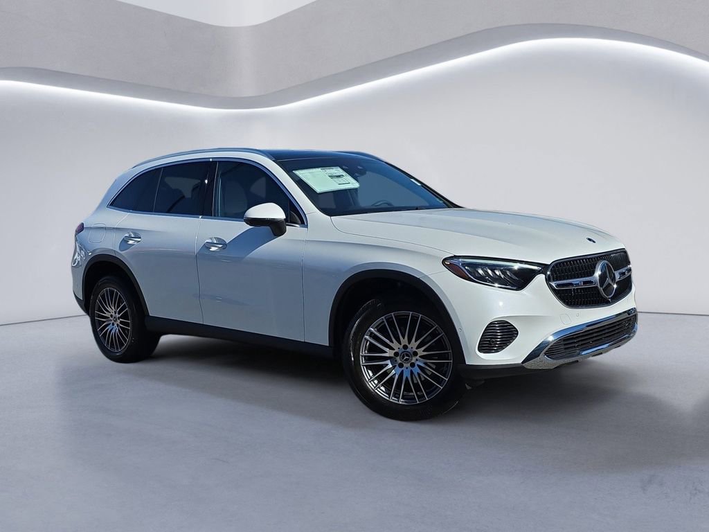 New 2026 Mercedes-Benz GLC 300 4MATIC image 2