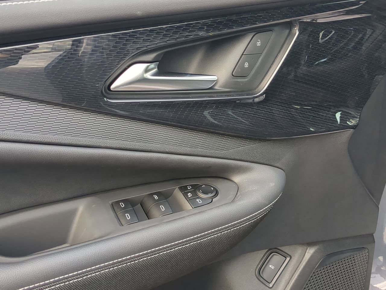 New 2026 Chevrolet Blazer EV LT image 24