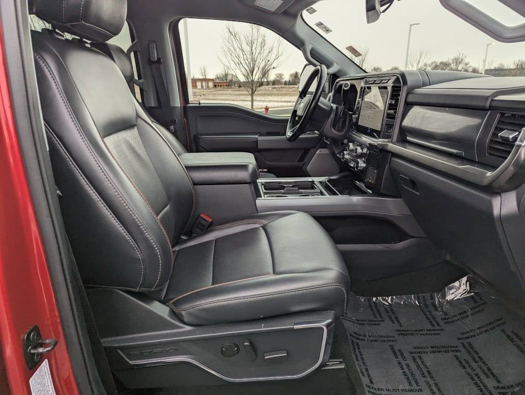 Used 2024 Ford F350 Lariat w/ Lariat Ultimate Package image 7