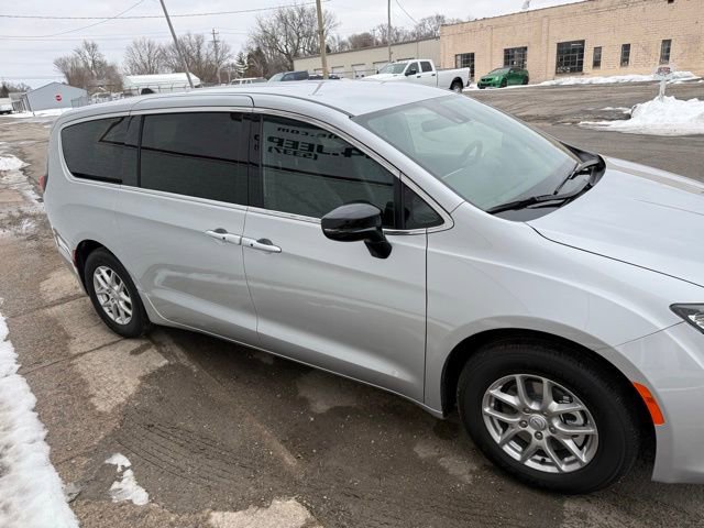 New 2026 Chrysler Voyager LX image 4