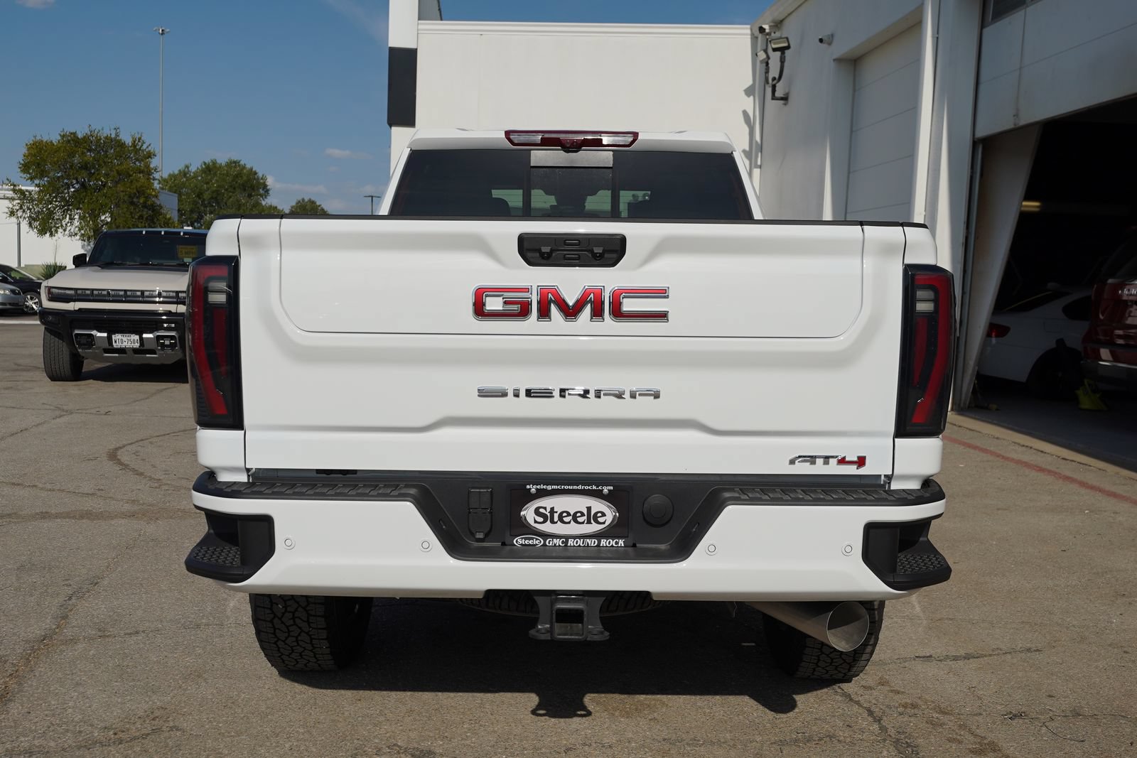 New 2026 GMC Sierra 2500 AT4 w/ AT4 Premium Plus Package AWD/4WD image 6