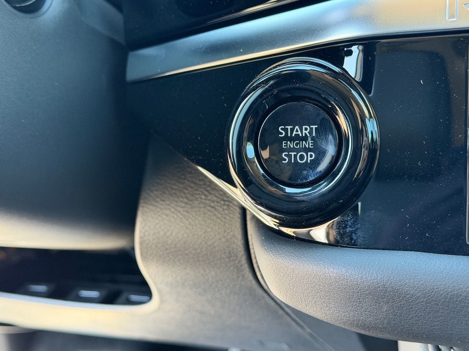 New 2026 Nissan Pathfinder Platinum AWD/4WD image 25