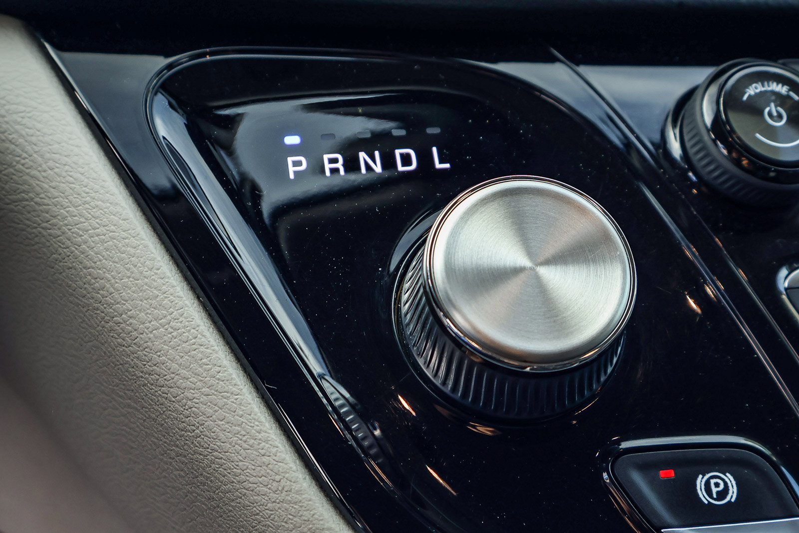 Used 2018 Chrysler Pacifica Touring Plus image 8