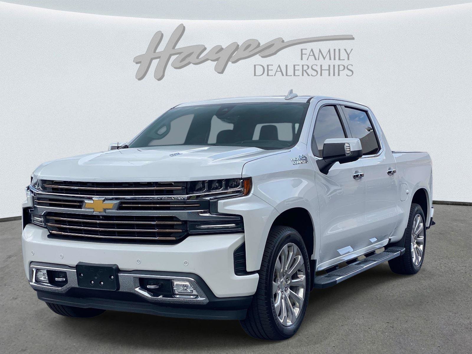 Used 2019 Chevrolet Silverado 1500 High Country w/ Technology Package AWD/4WD image 10