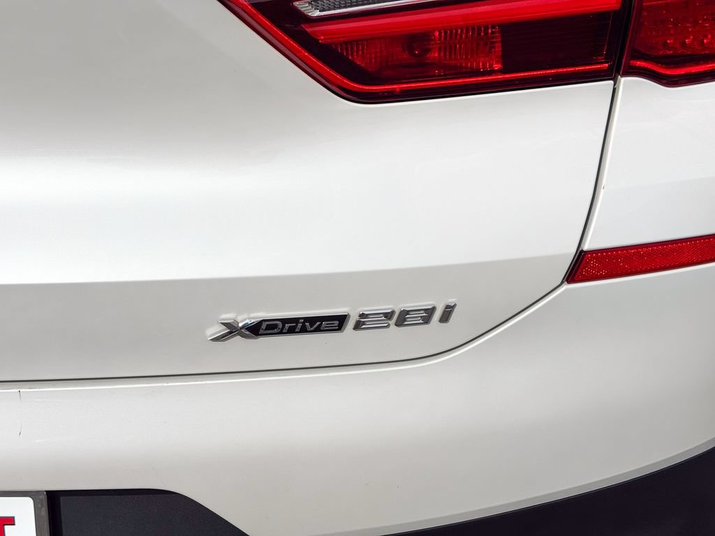 Used 2018 BMW X2 xDrive28i w/ Premium Package AWD/4WD image 12