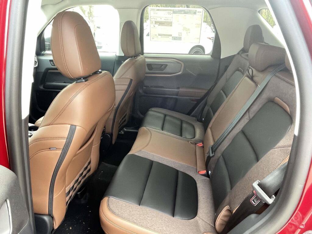 New 2025 Ford Bronco Sport Outer Banks AWD/4WD image 18