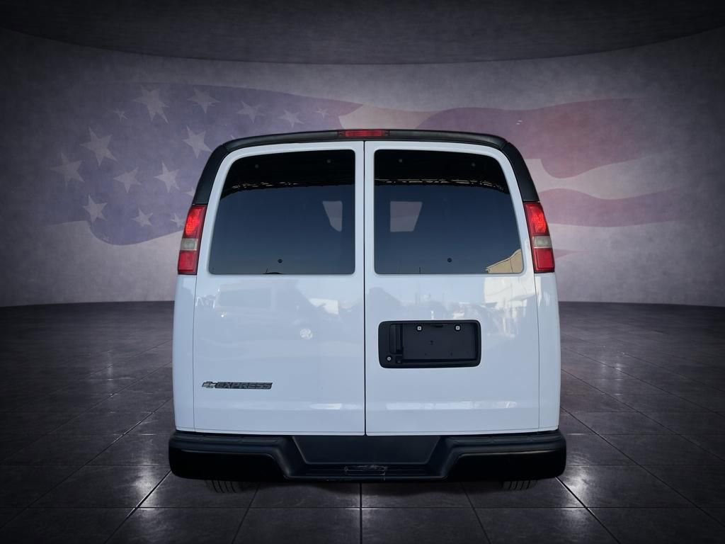 Used 2017 Chevrolet Express 2500 LS image 5