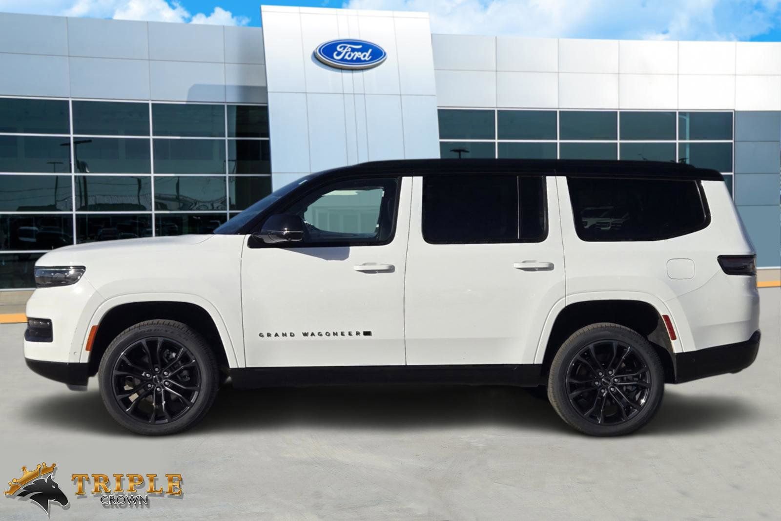 Used 2024 Jeep Grand Wagoneer Series II w/ Quick Order Packagew 28T image 3