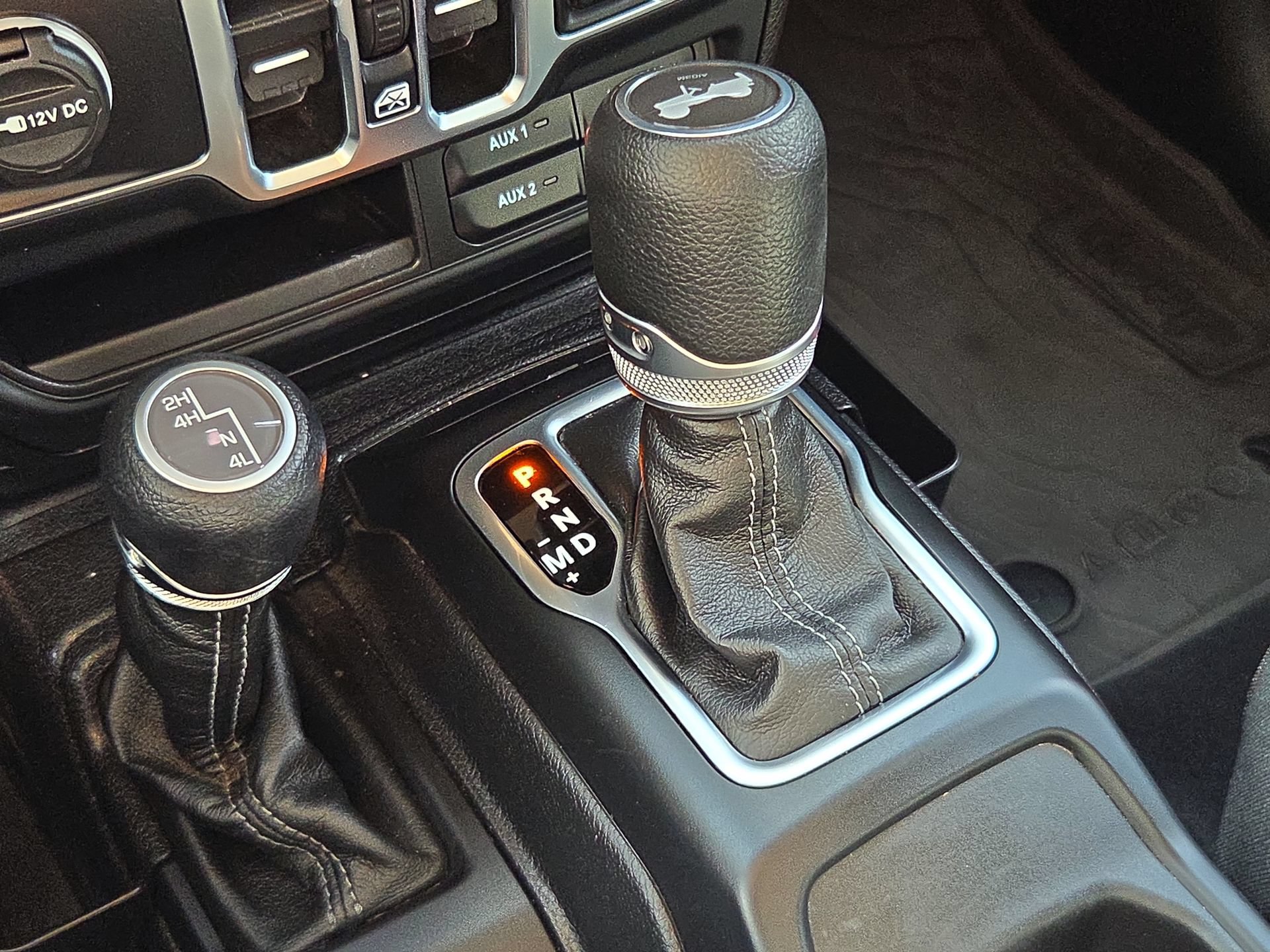 Used 2024 Jeep Wrangler Unlimited Sport AWD/4WD image 19