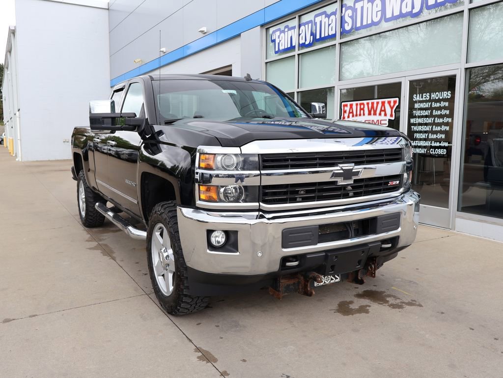 Used 2015 Chevrolet Silverado 2500 LTZ w/ LTZ Plus Package AWD/4WD image 2