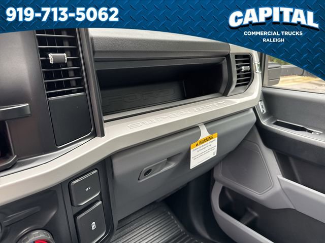 New 2025 Ford F250 XL w/ XL Chrome Package image 27