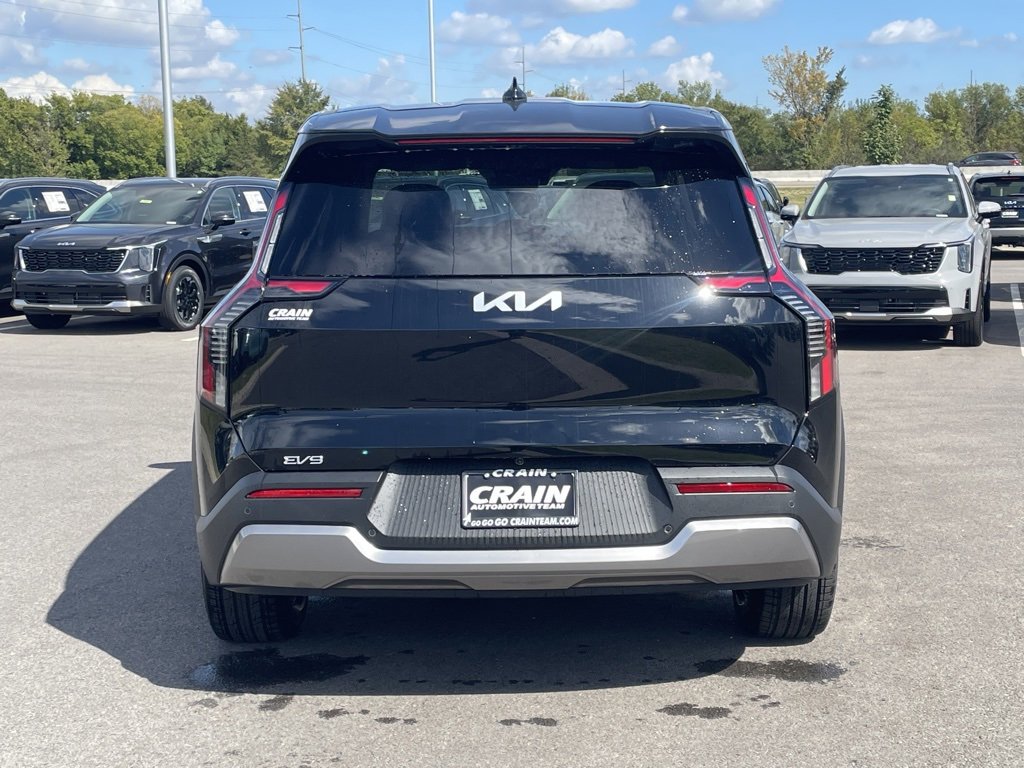 New 2026 Kia EV9 Light image 6