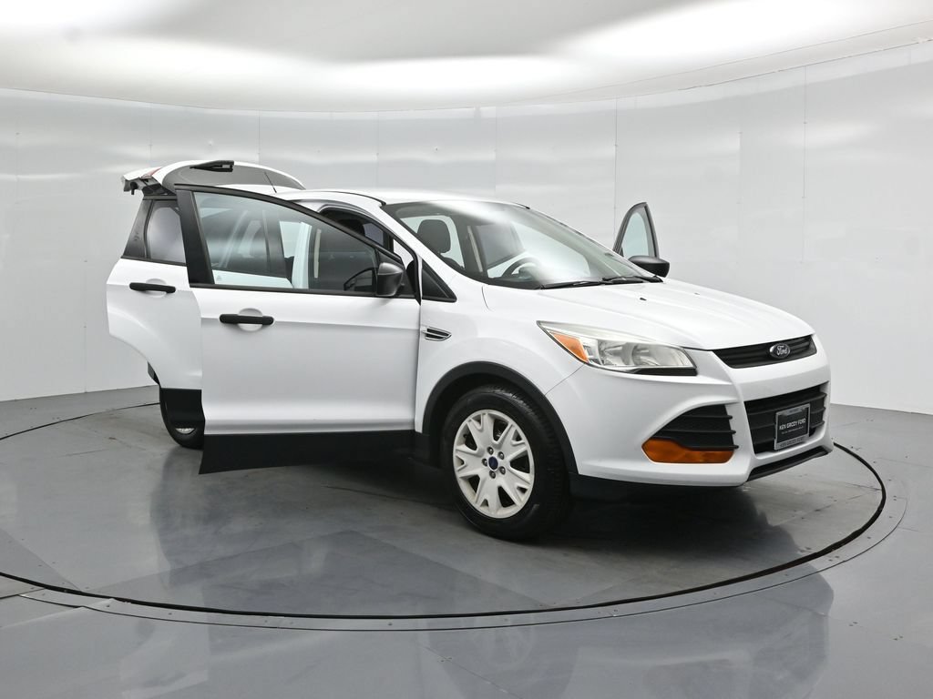 Used 2015 Ford Escape S FWD image 29