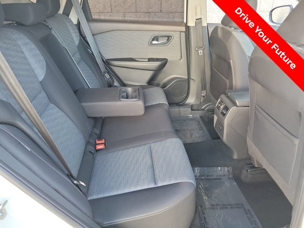 Certified 2021 Nissan Rogue SV FWD image 20