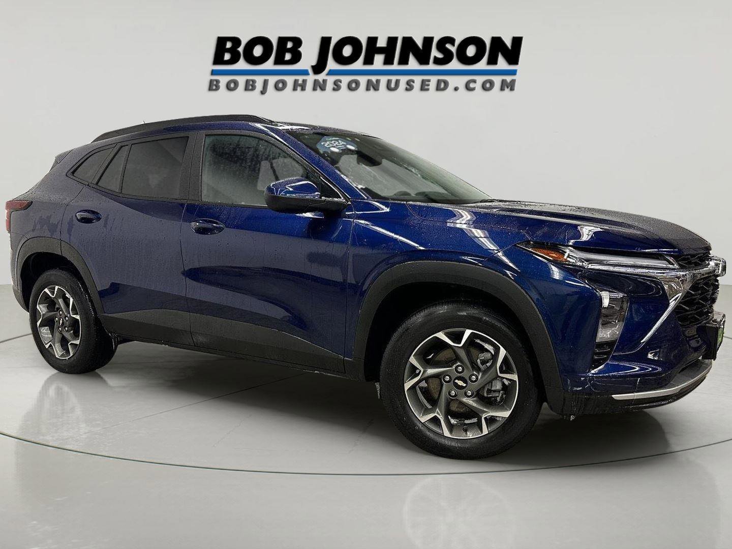 Certified 2024 Chevrolet Trax LT w/ Driver Confidence Package image 1