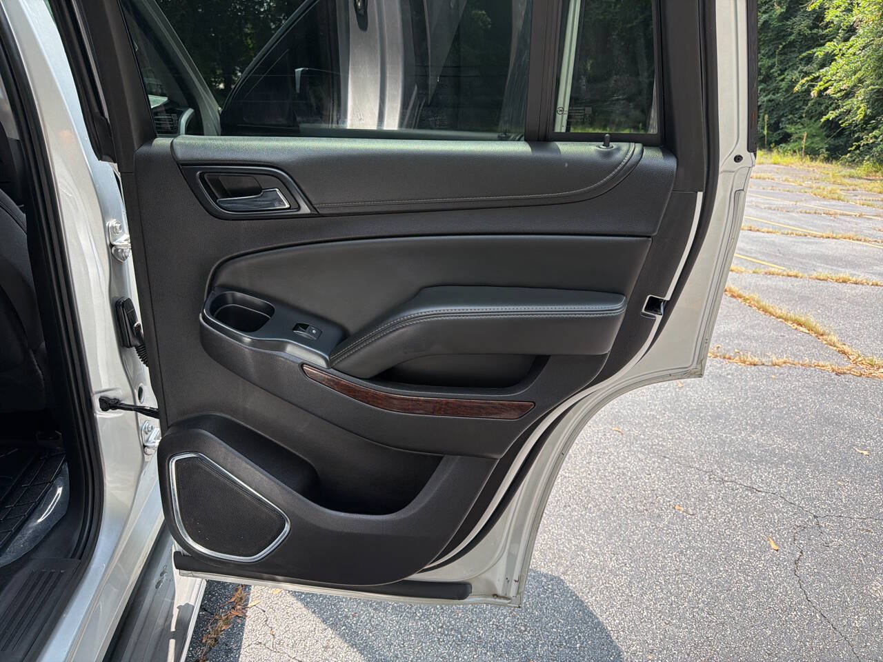 Used 2015 GMC Yukon SLE w/ Convenience Package RWD image 23