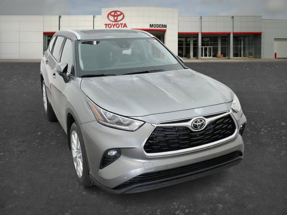New 2026 Toyota Highlander Limited AWD/4WD image 4