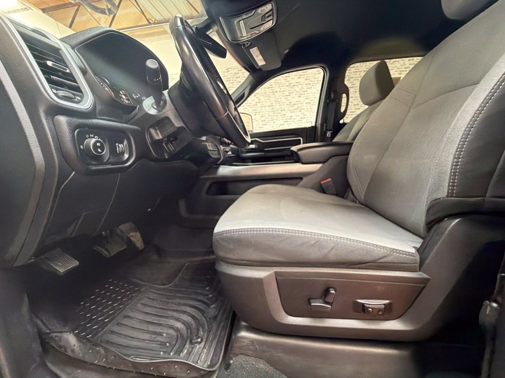 Used 2024 RAM 2500 Big Horn w/ Off Road Package AWD/4WD image 23