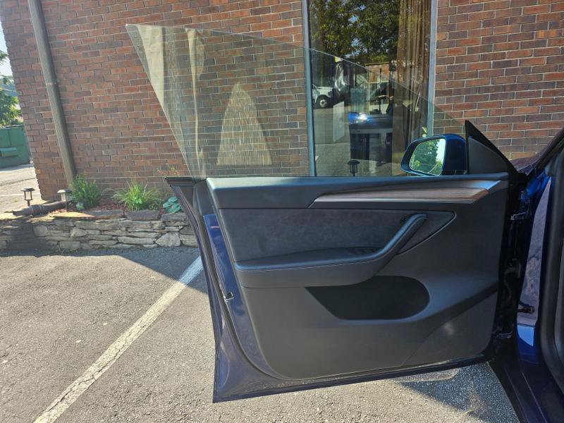Used 2023 Tesla Model Y Long Range AWD/4WD image 36