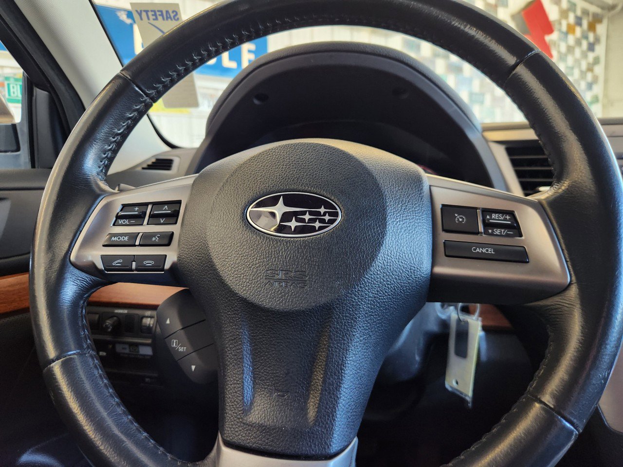 Used 2013 Subaru Outback 3.6R Limited AWD/4WD image 15