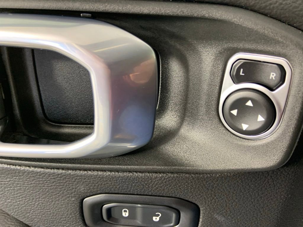 Used 2021 Jeep Wrangler Unlimited Sahara image 27