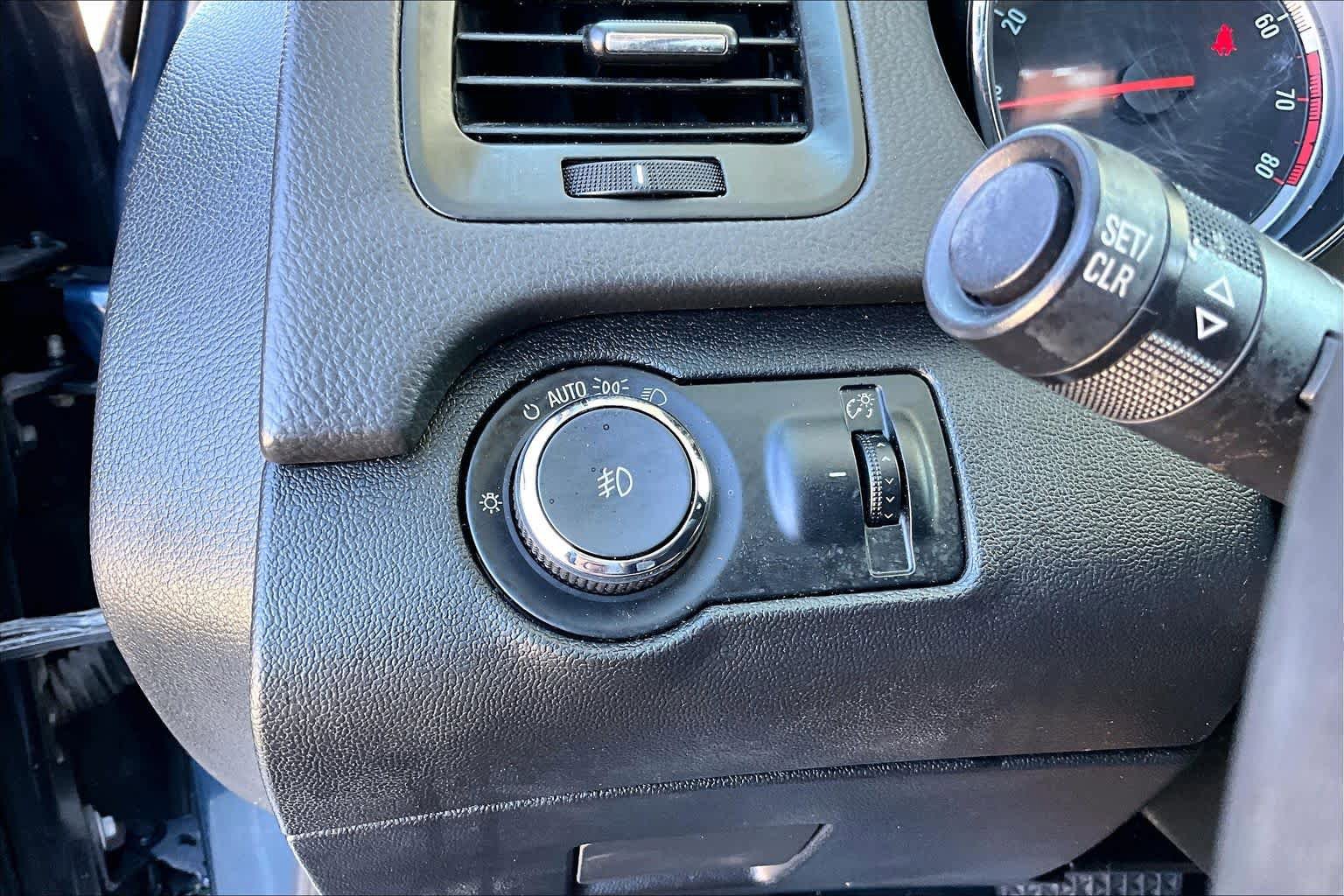 Used 2011 Buick Regal CXL w/ RL5 Preferred Equipment Group FWD image 31