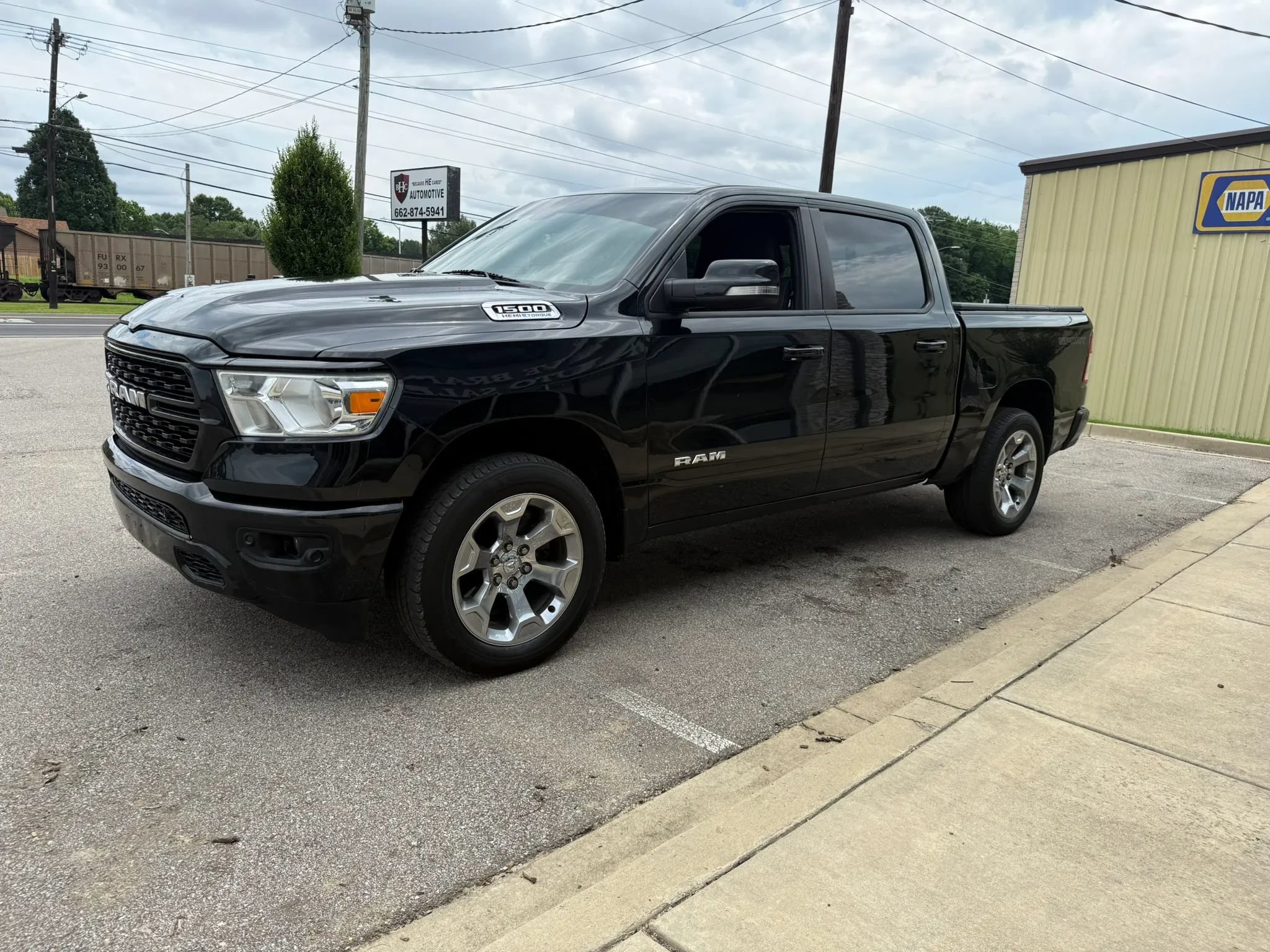 Used 2022 RAM 1500 Big Horn AWD/4WD image 4