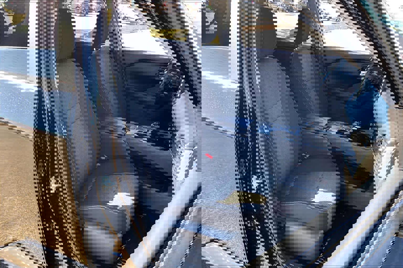 Used 2025 Nissan Rogue SV image 10