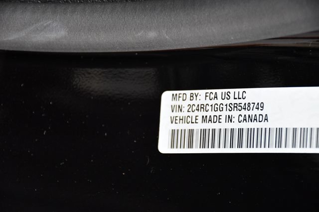 Used 2025 Chrysler Pacifica Limited FWD image 30