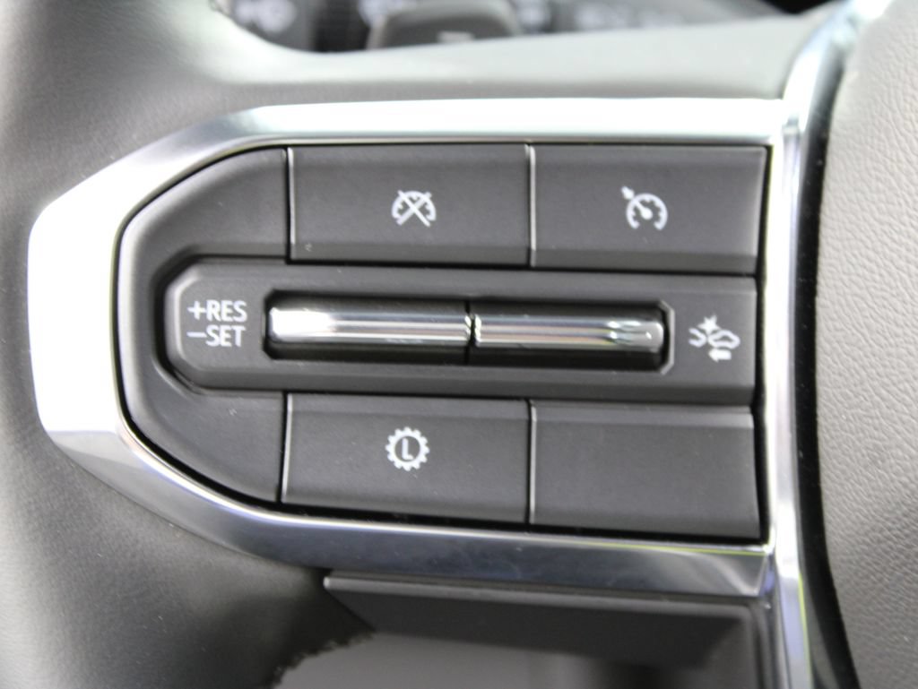 Used 2025 GMC Yukon XL Denali AWD/4WD image 63