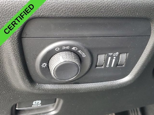 Used 2023 Jeep Grand Cherokee Laredo w/ Luxury Tech Group I AWD/4WD image 9