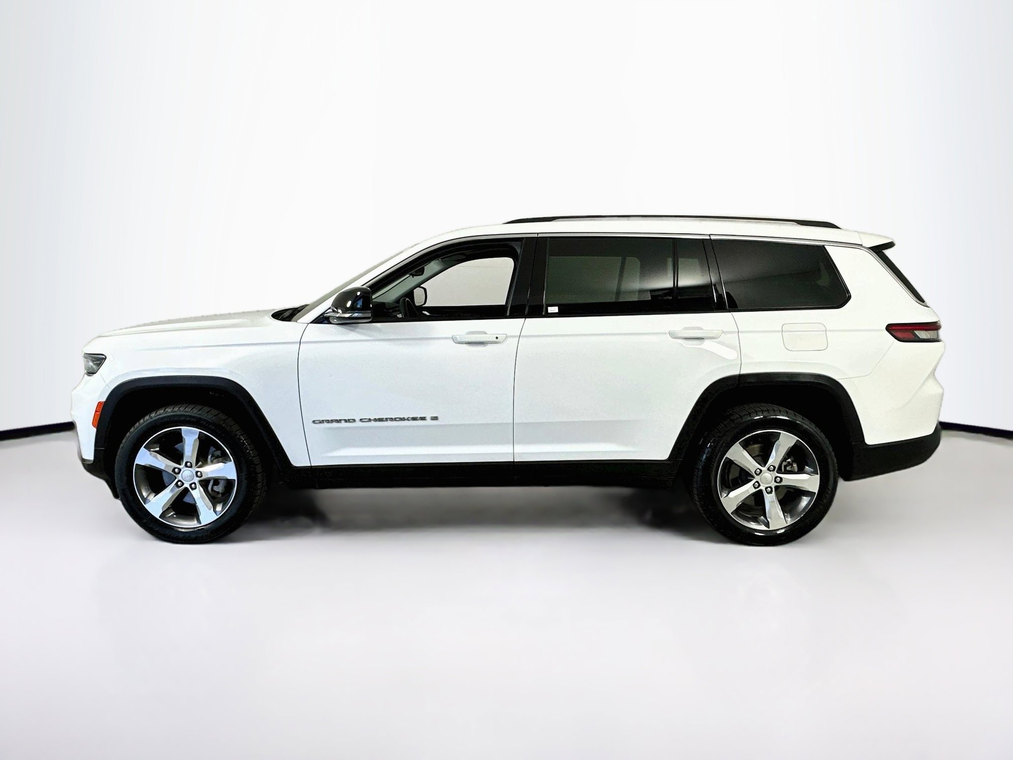 Used 2021 Jeep Grand Cherokee L Limited image 8