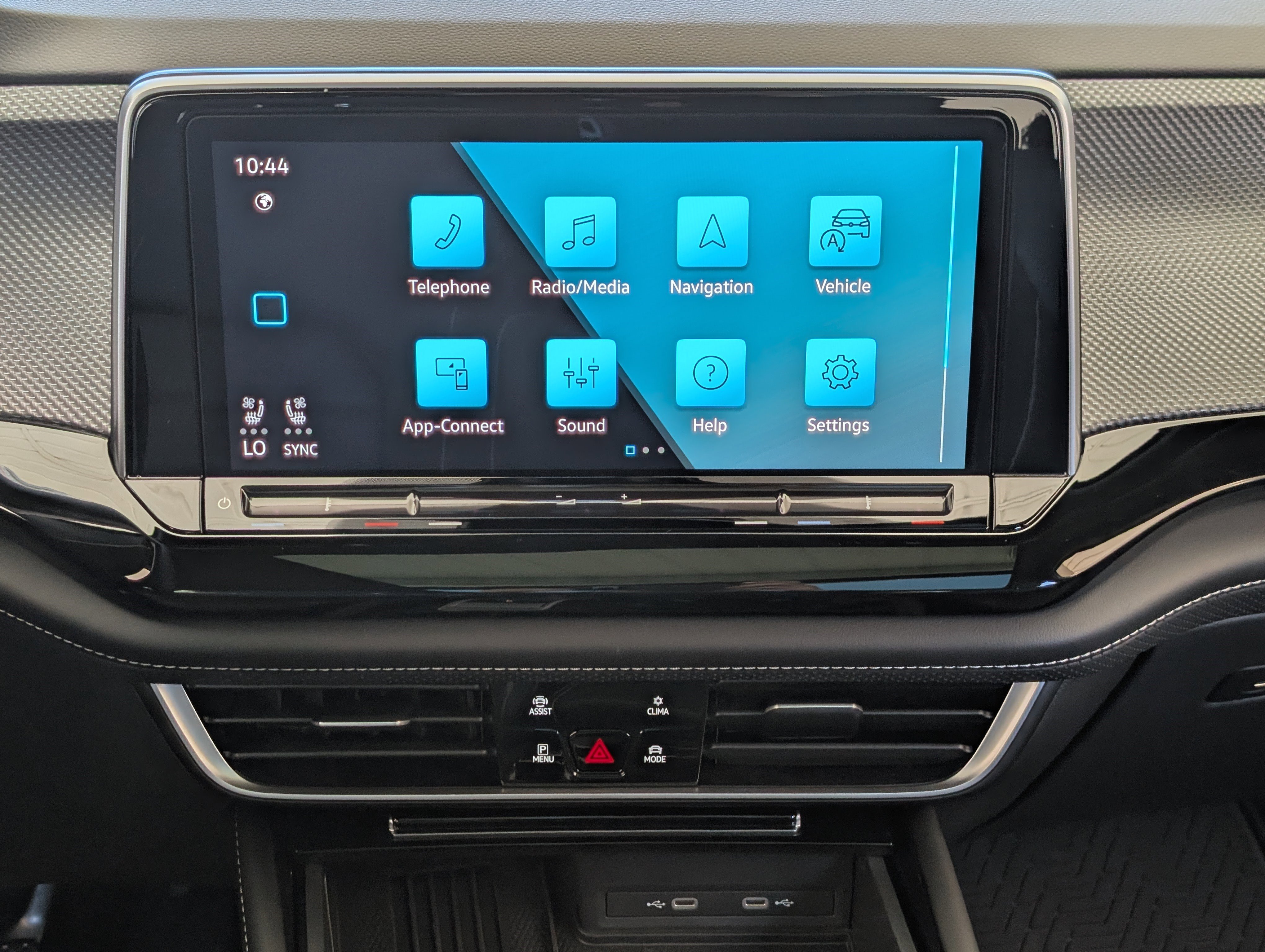 Used 2025 Volkswagen Atlas Cross Sport SEL image 26