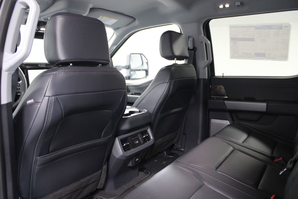 New 2026 Ford F250 Lariat w/ Black Appearance Package image 27