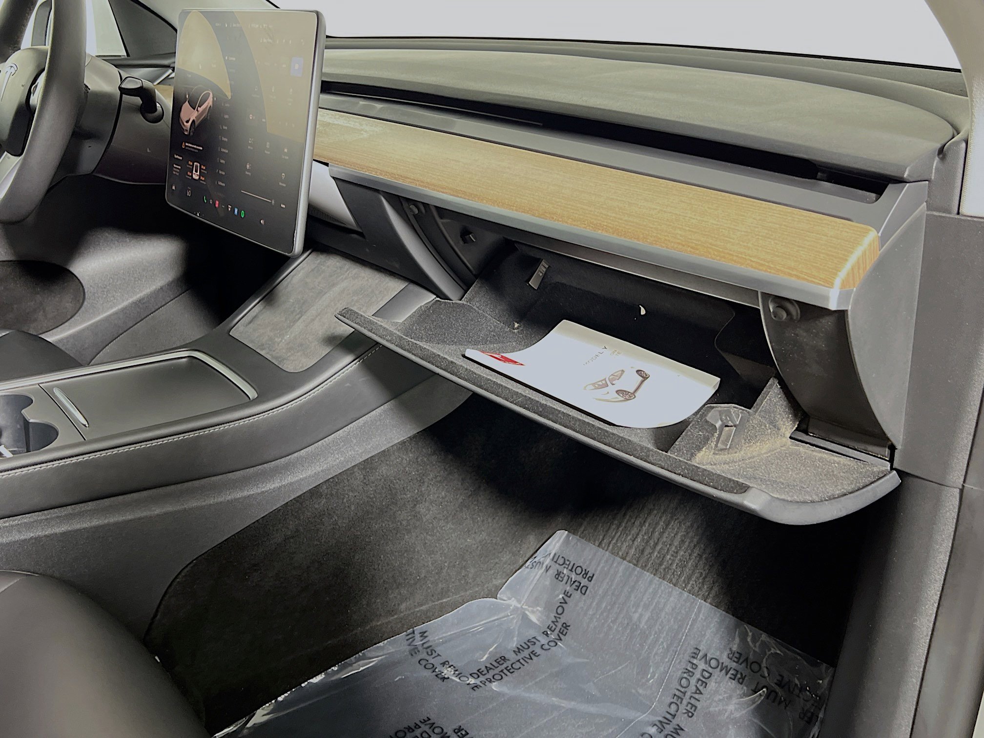 Used 2023 Tesla Model Y Long Range image 34