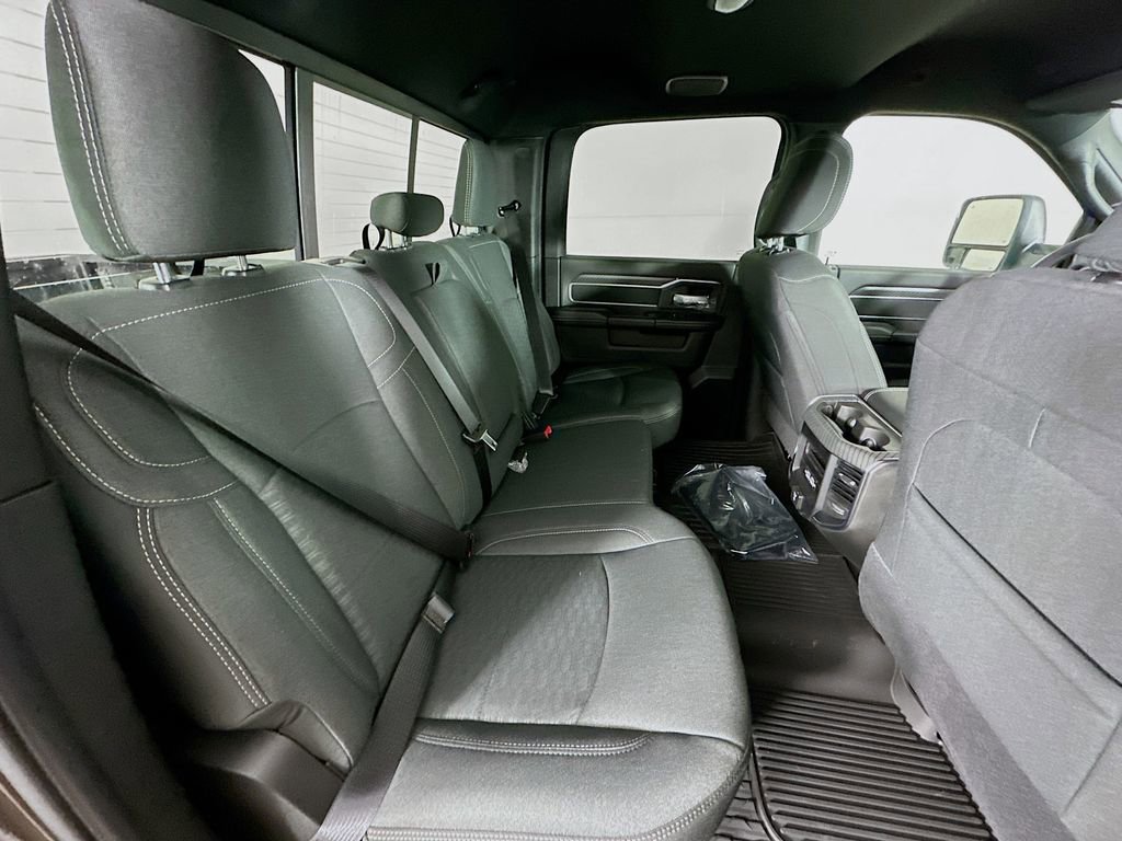 New 2026 RAM 2500 Big Horn AWD/4WD image 36