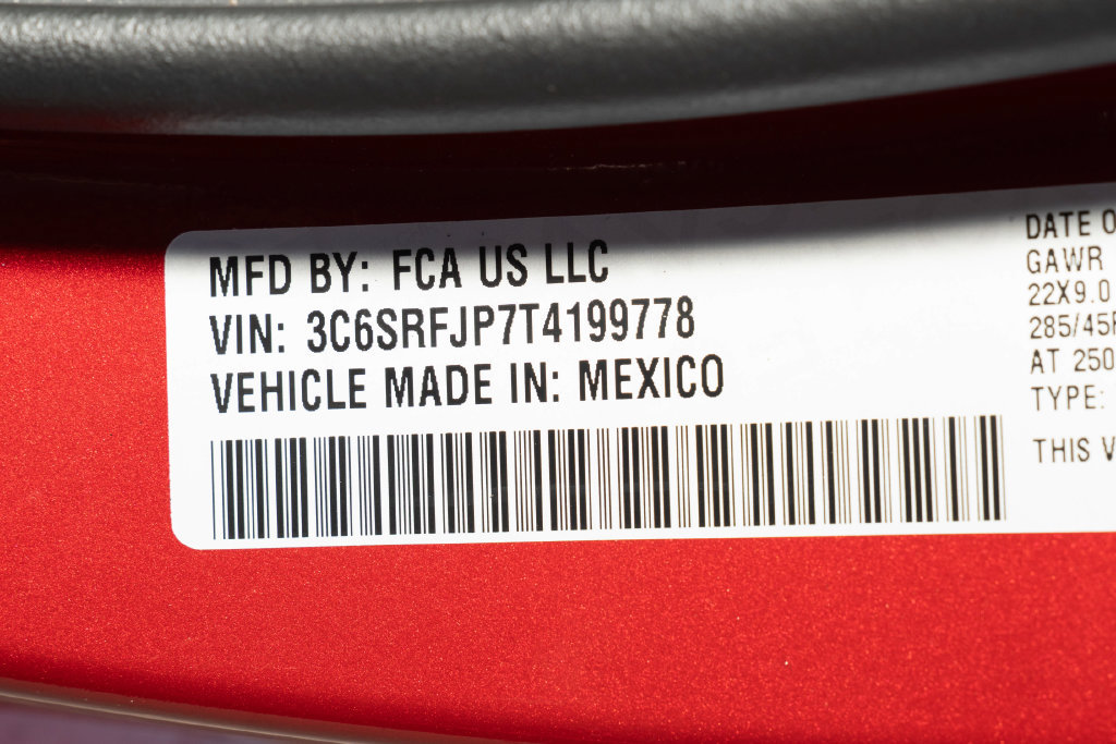 New 2026 RAM 1500 Laramie AWD/4WD image 30