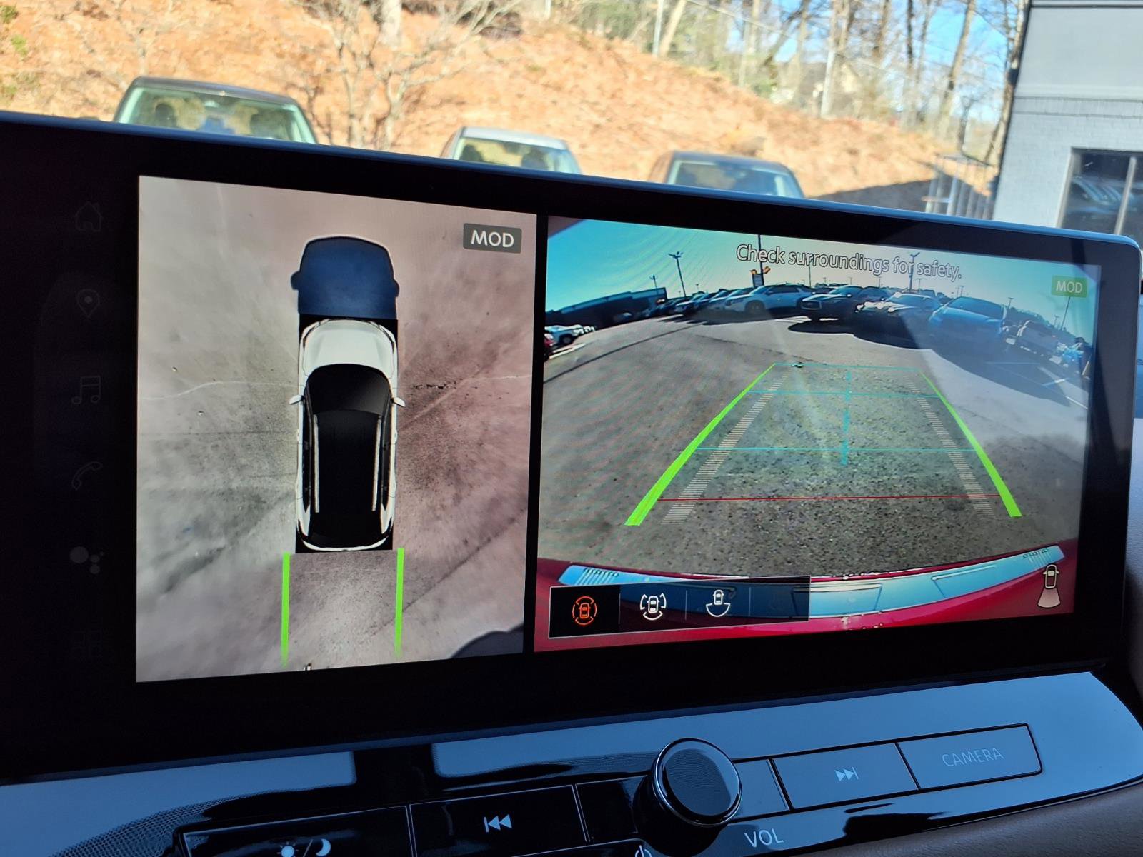 Certified 2025 Nissan Rogue Platinum w/ Tech Package image 18