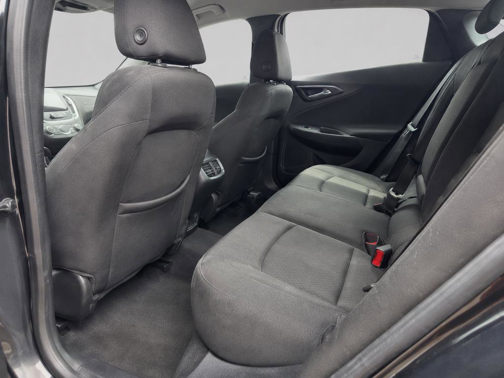 Used 2020 Chevrolet Malibu LT FWD image 15