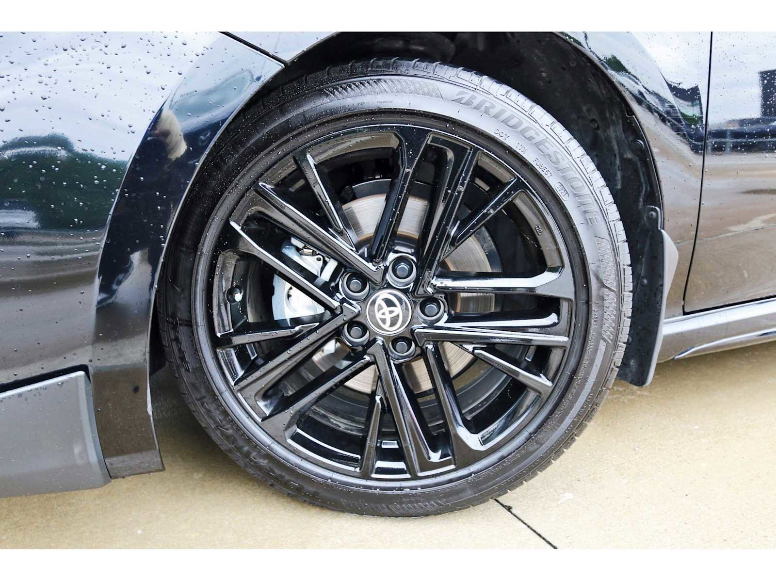 Used 2025 Toyota Camry SE w/ Convenience Package image 29