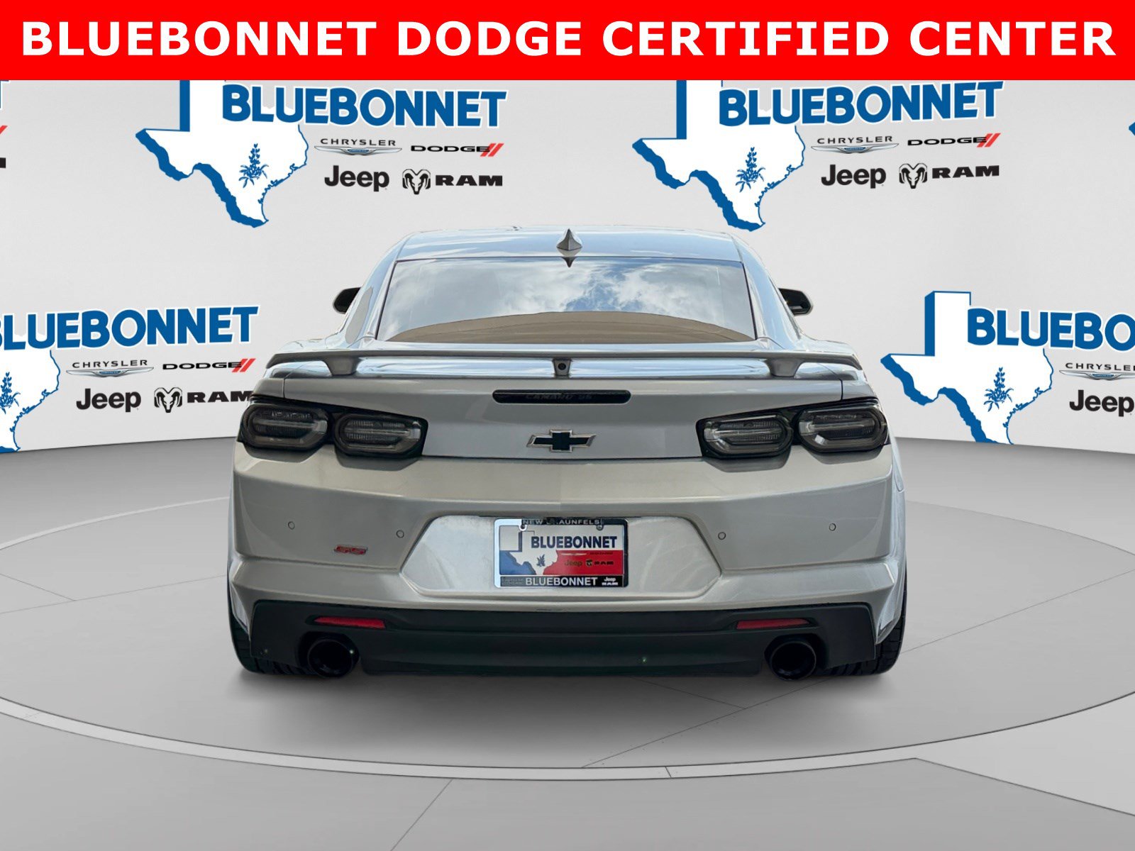 Used 2019 Chevrolet Camaro SS RWD image 6