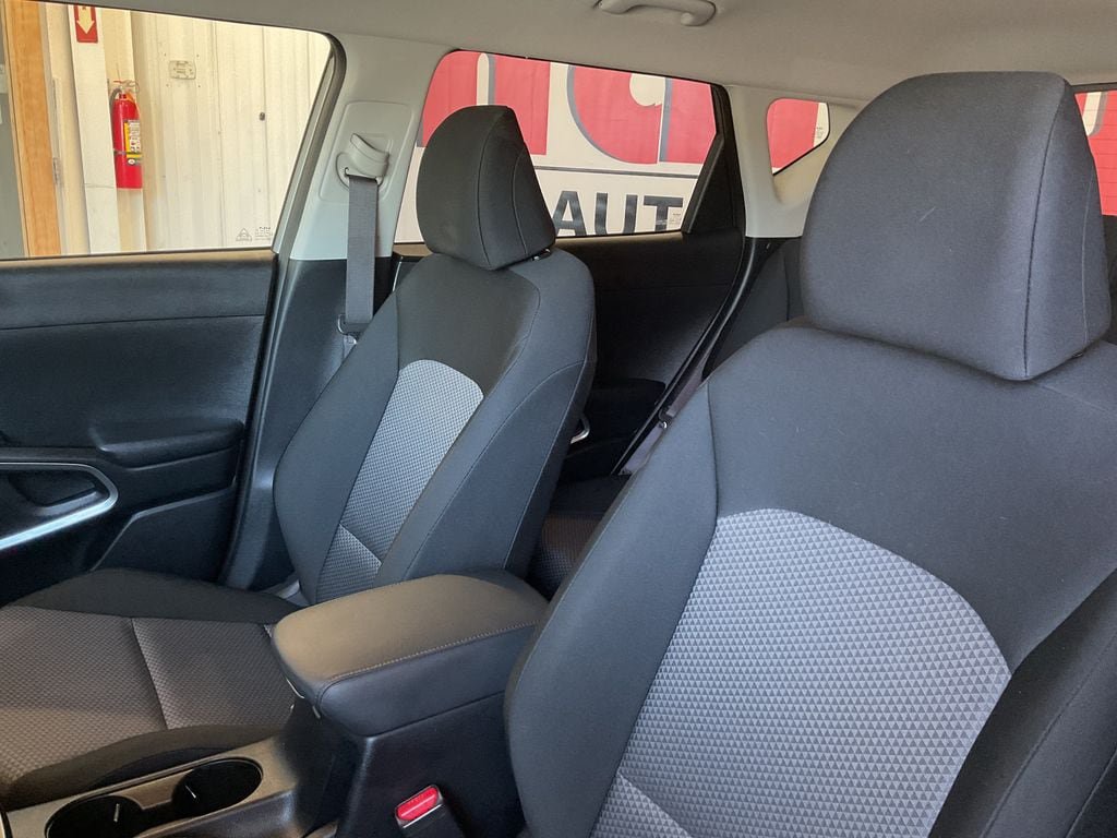 Used 2025 Kia Soul LX FWD image 15