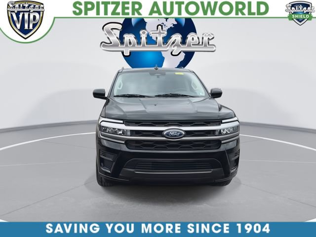 Used 2024 Ford Expedition XLT image 3