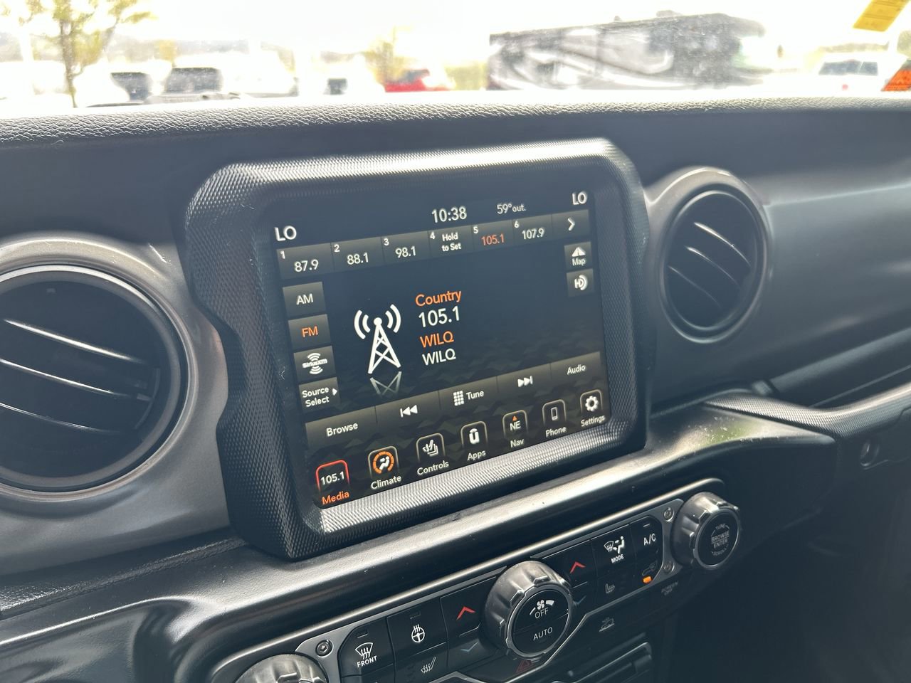 Used 2022 Jeep Gladiator Sport AWD/4WD image 27