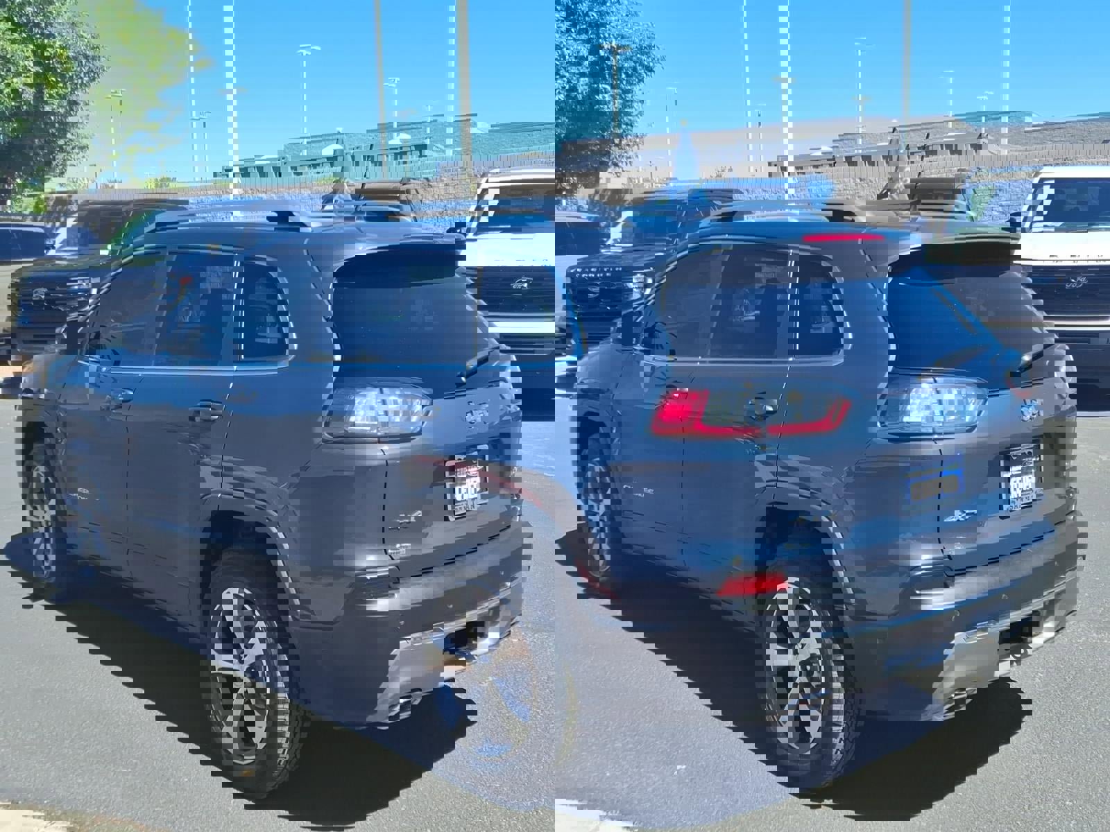 Used 2021 Jeep Cherokee Limited w/ Trailer Tow Group image 6