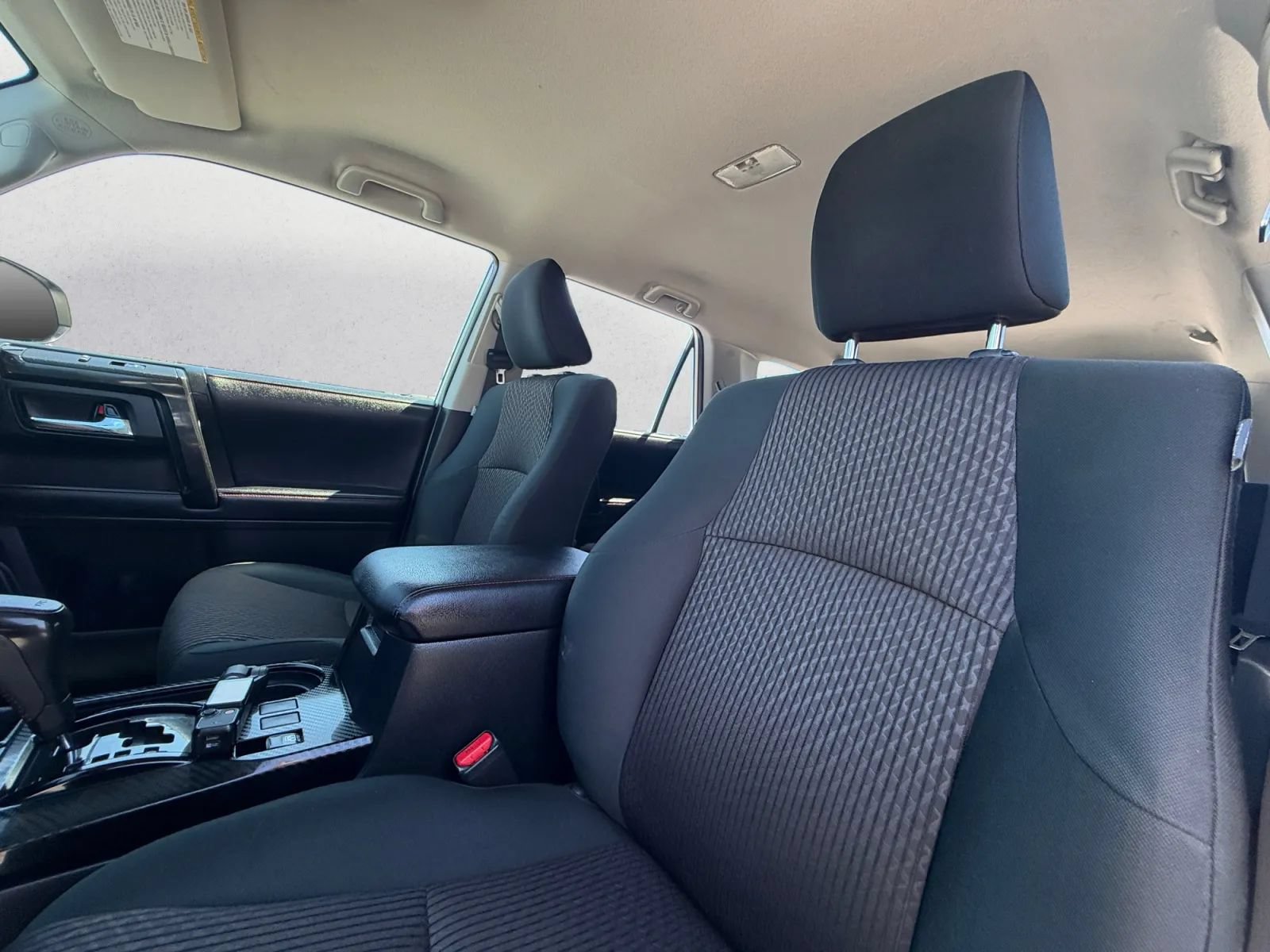 Used 2018 Toyota 4Runner TRD Off-Road AWD/4WD image 14
