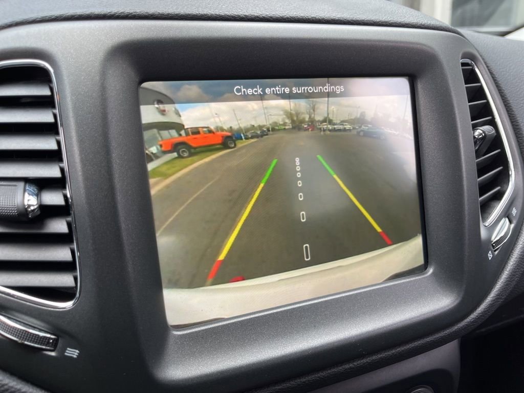 Used 2020 Jeep Compass Trailhawk image 3