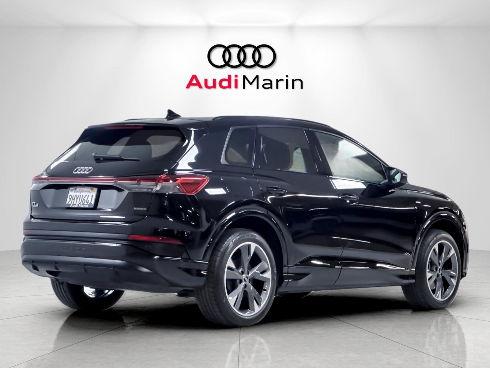 Certified 2023 Audi Q4 e-tron Premium Plus w/ Premium Plus AWD/4WD image 5